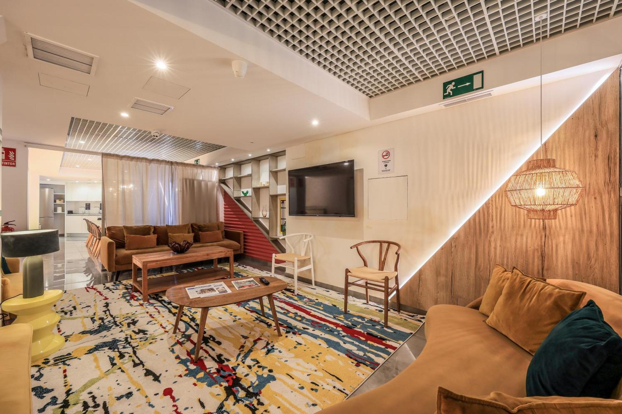 Amazinn Places Blasco De Garay 113 Madri Exterior foto