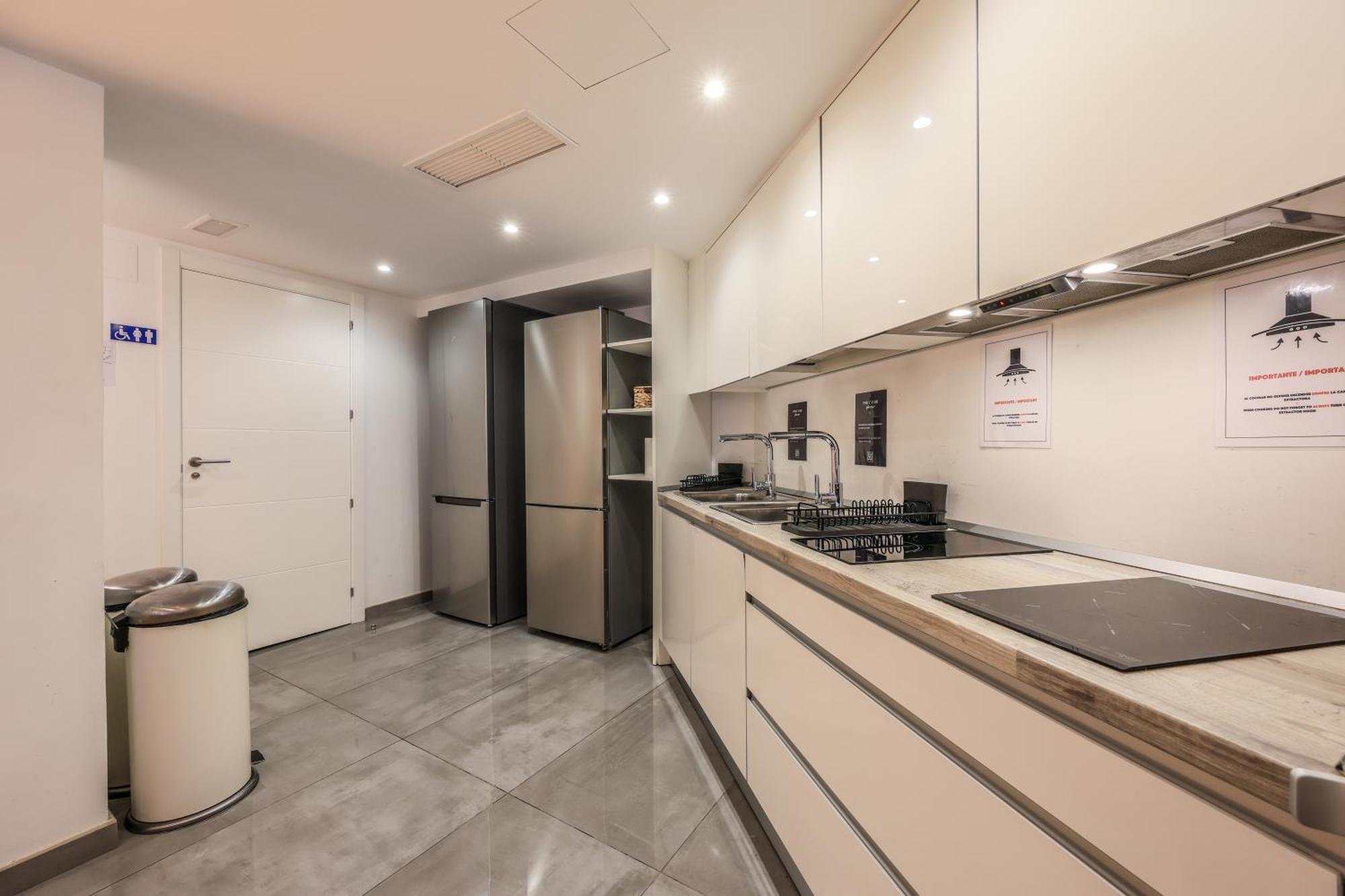 Amazinn Places Blasco De Garay 113 Madri Exterior foto